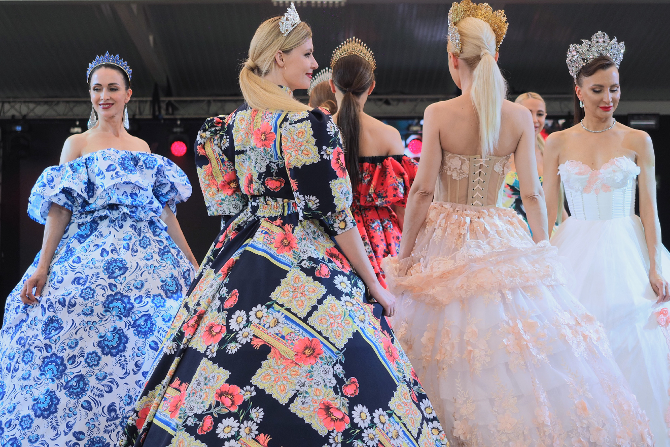 Организация и сопровождение: