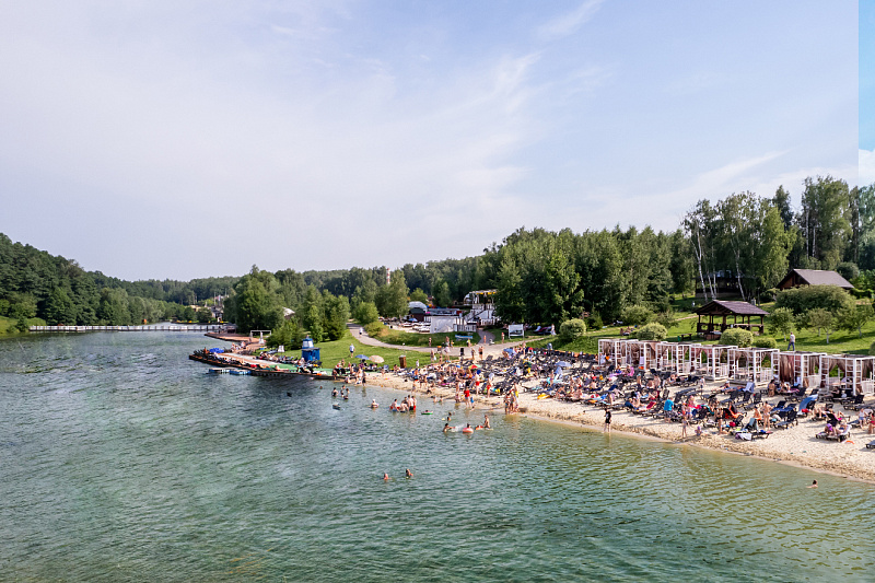 شاطئ مع حمام سباحة изображение номер 27