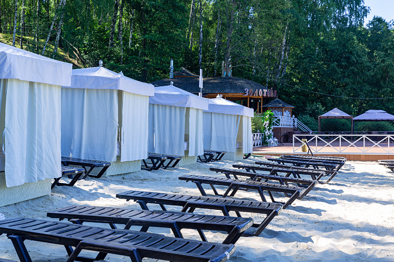 شاطئ مع حمام سباحة изображение номер 32