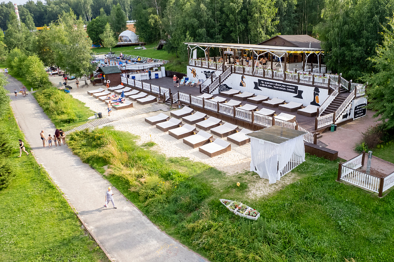 شاطئ مع حمام سباحة изображение номер 22