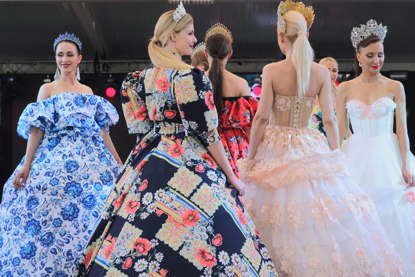 Организация и сопровождение: